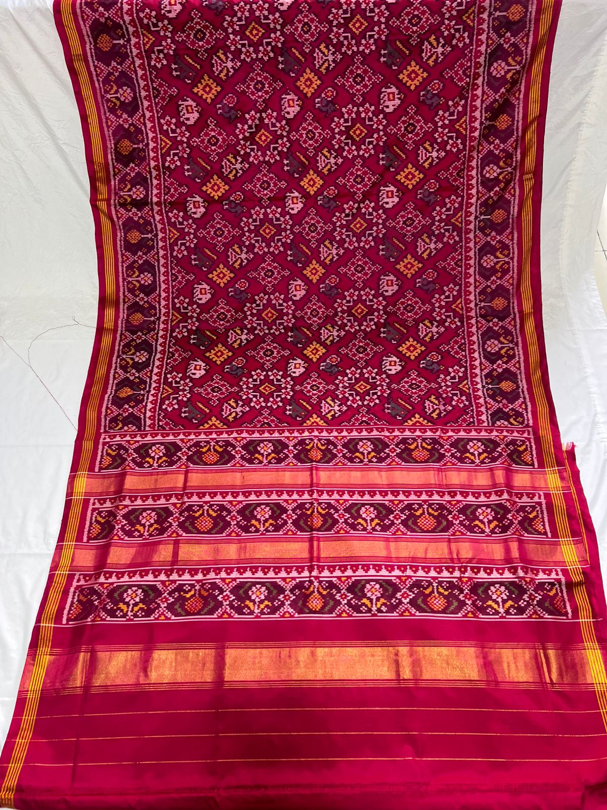Patan patola singal ekkt sarees 